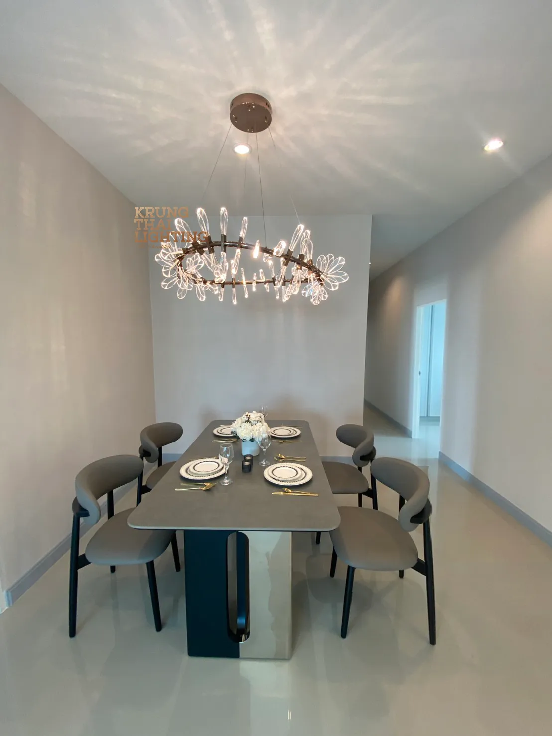 โคมไฟห้อยระย้า | กรุงไทยไล้ท์ติ้ง ร้านขายโคมไฟระย้าคริสตัล แต่งห้องหรู ได้ทุกสไตล์